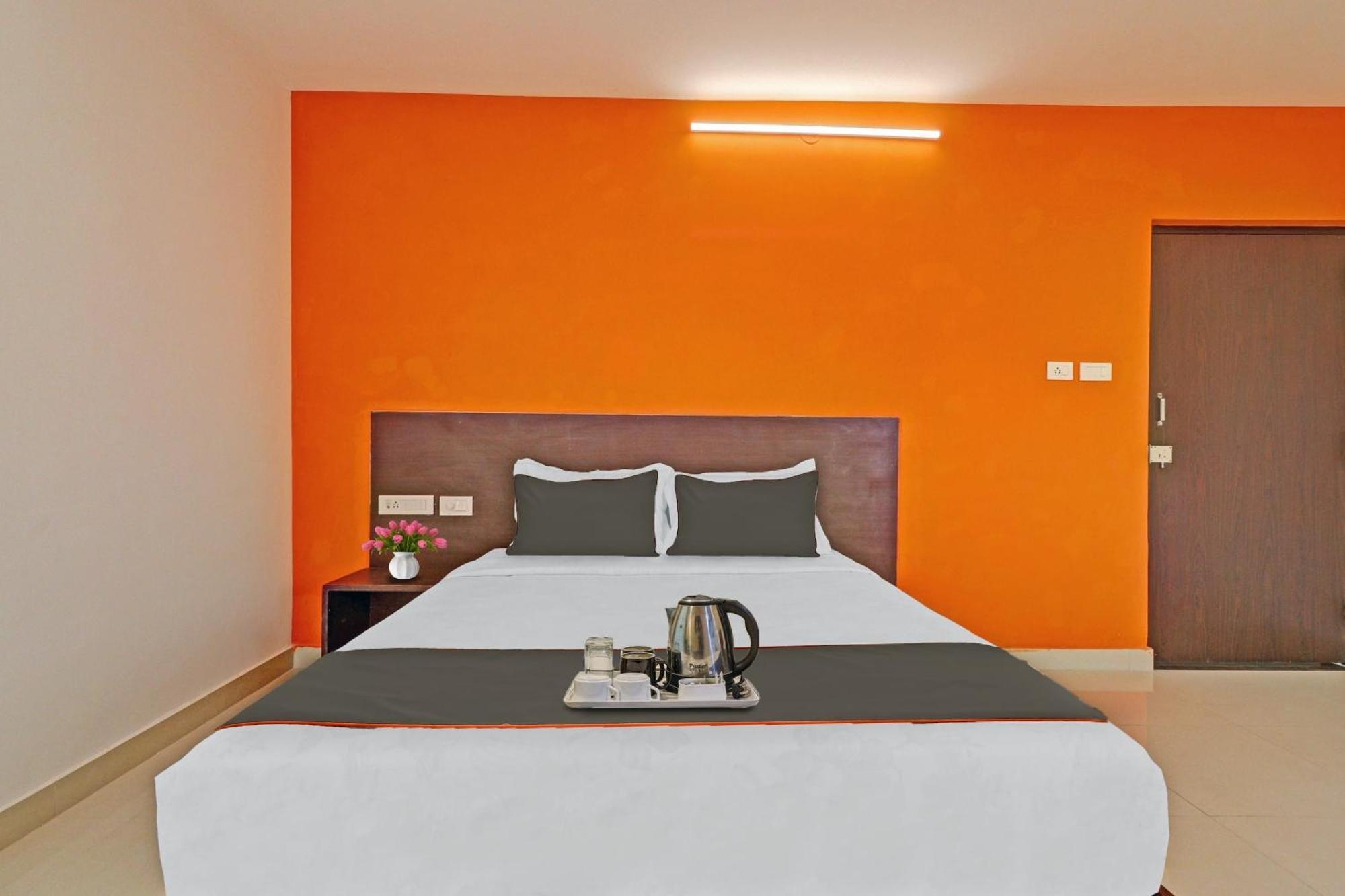 Super Capital O Blooms Stay Inn Near Snow City Bangalore Bagian luar foto